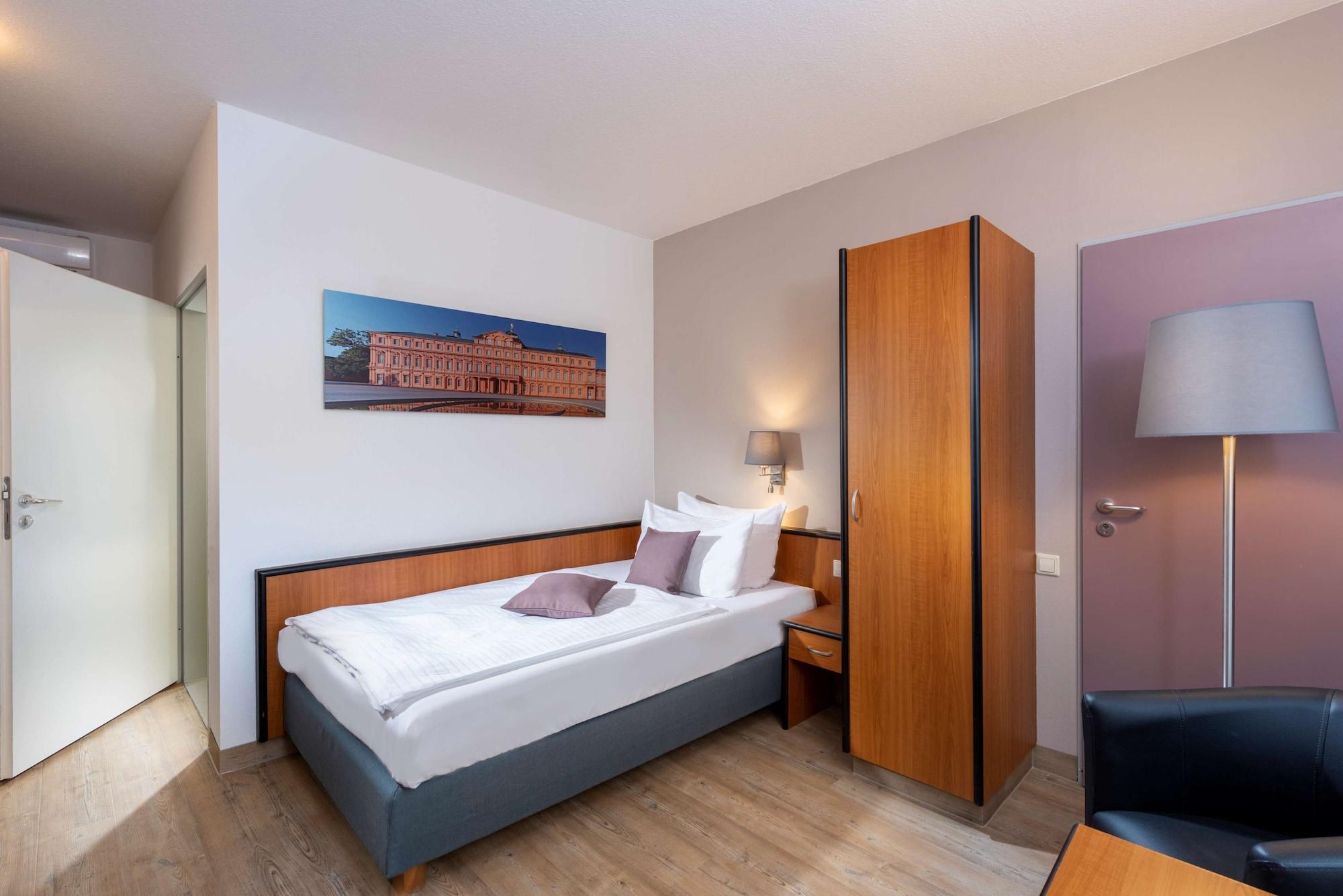 B&B Hotel ראסטאט מראה חיצוני תמונה